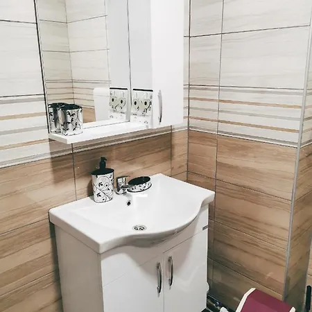 Cozy Corner - Free Parking & Wi-fi *