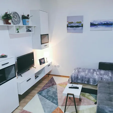 Appartamento Cozy Corner - Free Parking & Wi-fi