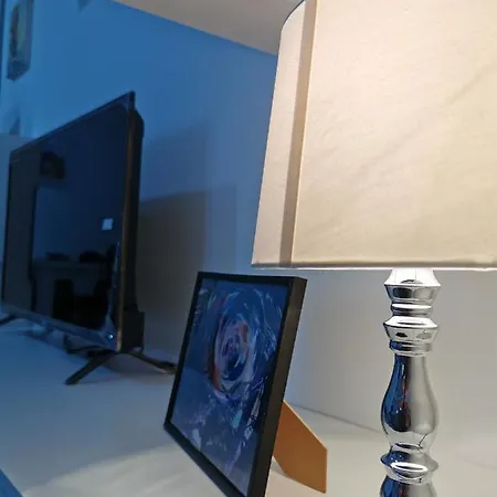 Apartment Cozy Corner - Free Parking & Wi-fi *