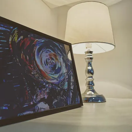 Cozy Corner - Free Parking & Wi-fi *