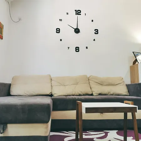 Cozy Corner - Free Parking & Wi-fi Appartamento Ćuprija