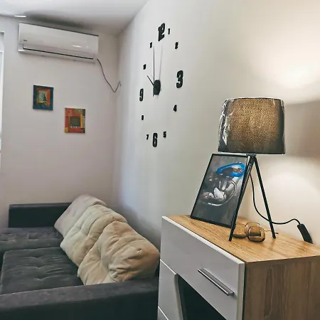 Cozy Corner - Free Parking & Wi-fi *