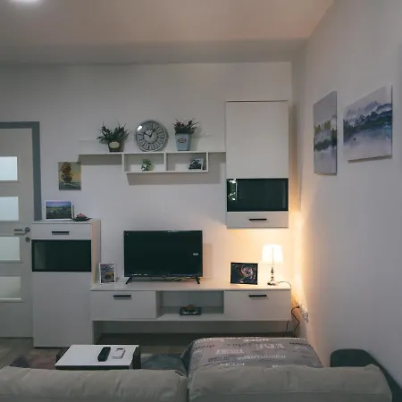 Cozy Corner - Free Parking & Wi-fi Ćuprija