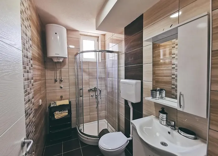 Cozy Corner - Free Parking & Wi-fi