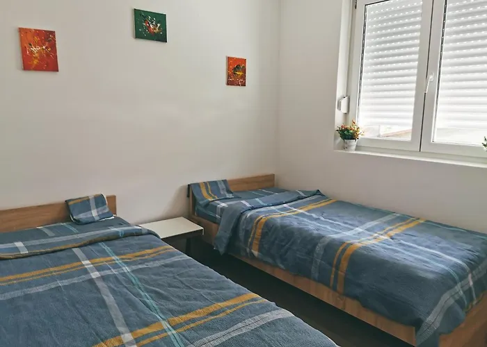 Cozy Corner - Free Parking & Wi-fi شقة Ćuprija