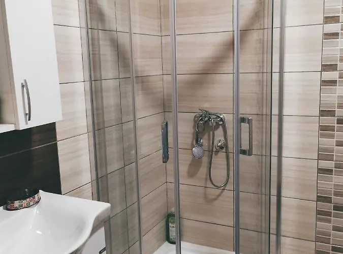 Cozy Corner - Free Parking & Wi-fi *