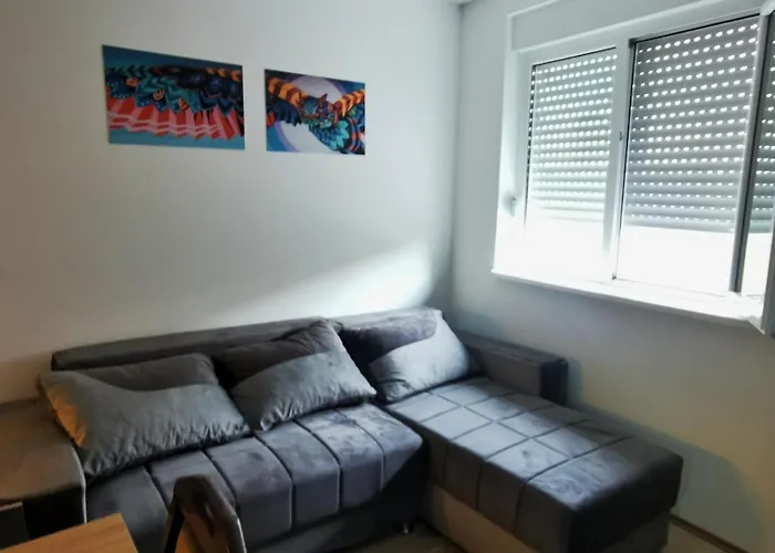 Cozy Corner - Free Parking & Wi-fi * Ćuprija