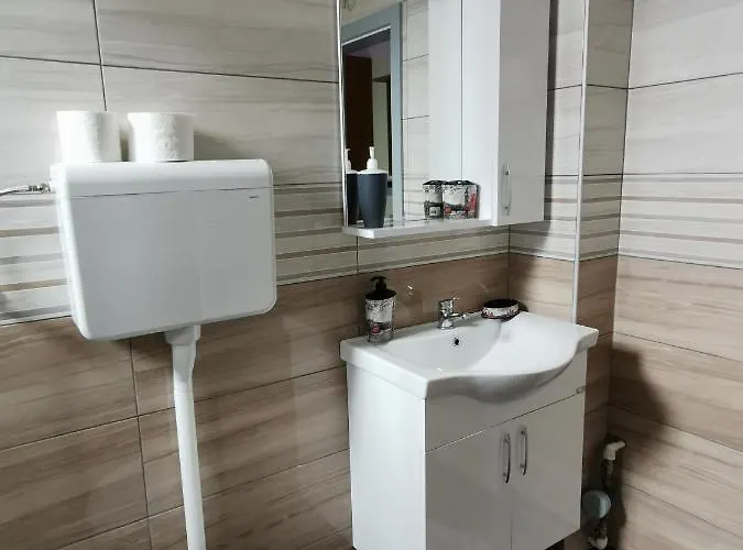 Cozy Corner - Free Parking & Wi-fi